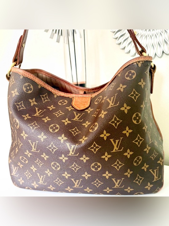 Louis Vuitton Handbags - Louis Vuitton Delightful MM Monogram Shoulder Bag - Discontinued
